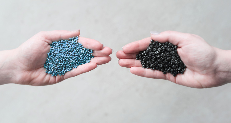 2 handfulls of plastic compound pellets